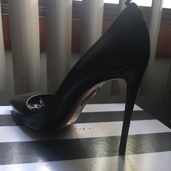 Meet your Posher, Jessica - Picture 1 of 1